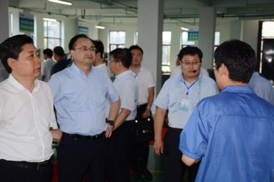 科技創(chuàng)新引領(lǐng)發(fā)展，王藝華書(shū)記一行視察中熱翰華濟(jì)寧工廠，關(guān)注技術(shù)推廣新進(jìn)展